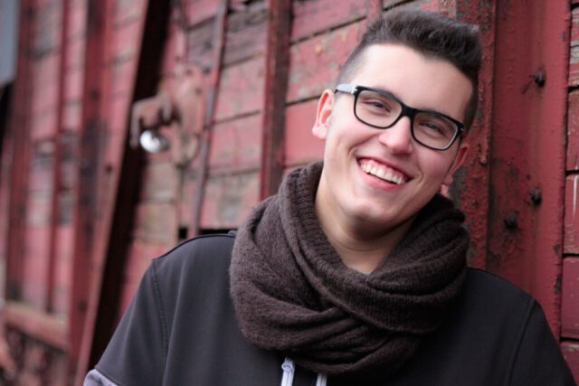 man-person-hair-track-railway-wagon-773318-pxhere.comx