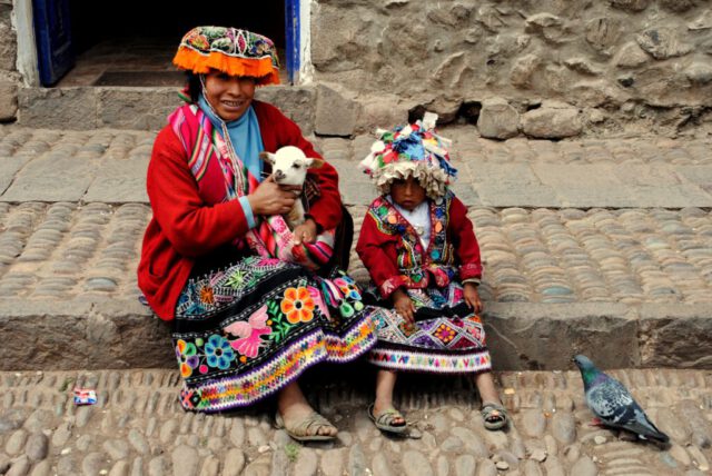 person-people-travel-child-peru-inca-595715-pxhere.com